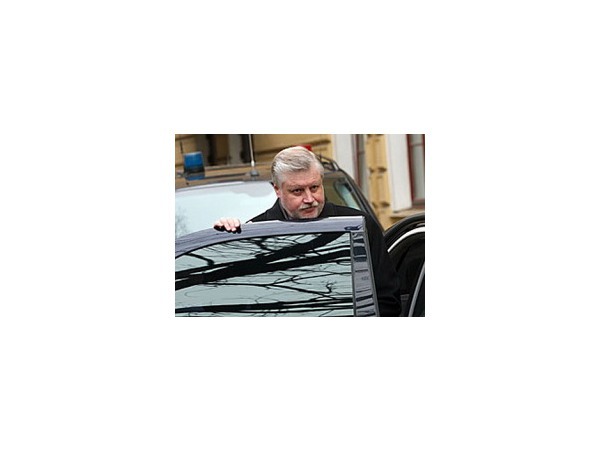 Осторожно, Миронов едет!