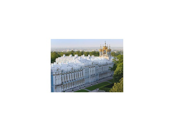 Жители Пушкина отбиваются от туристов