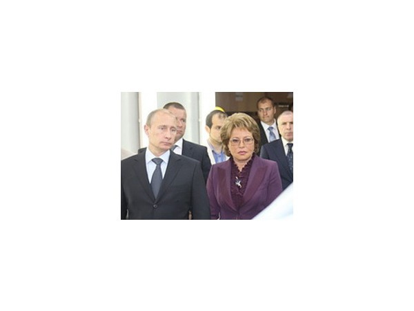 Квартиры, машины и печь для Путина