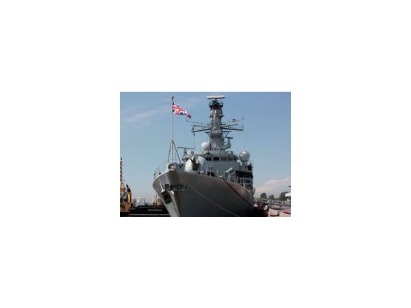 В преддверии Военно-морского салона к городским набережным пришвартовались первые корабли