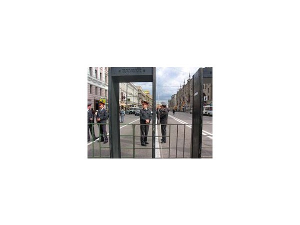 Кордоны на дорогах