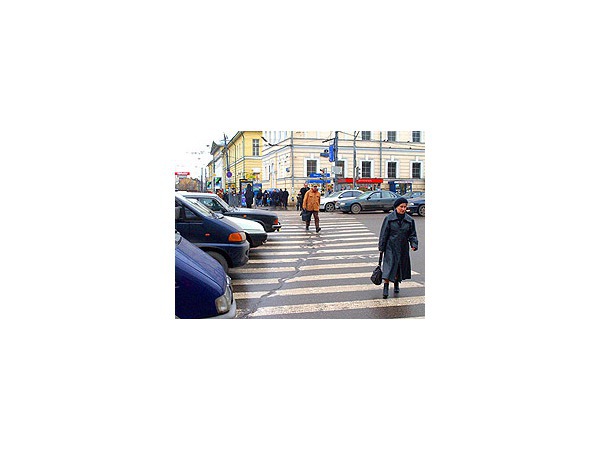 Пешеход остался главным. Но быть им опасно