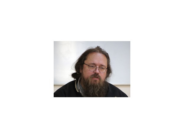 Андрей Кураев: Мы в епархии ещё не получили новый журнал моды