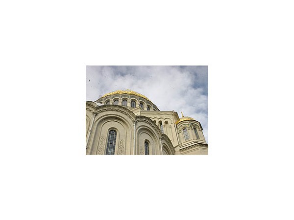 Большие чины явились ради малого
