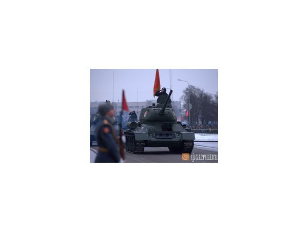 Парад в честь 70-летия полного снятия блокады