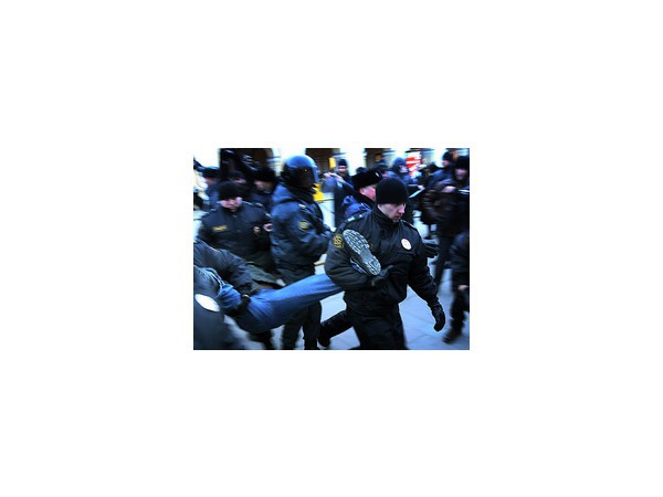 У Гостиного двора задержаны 10 активистов «Стратегии 31»