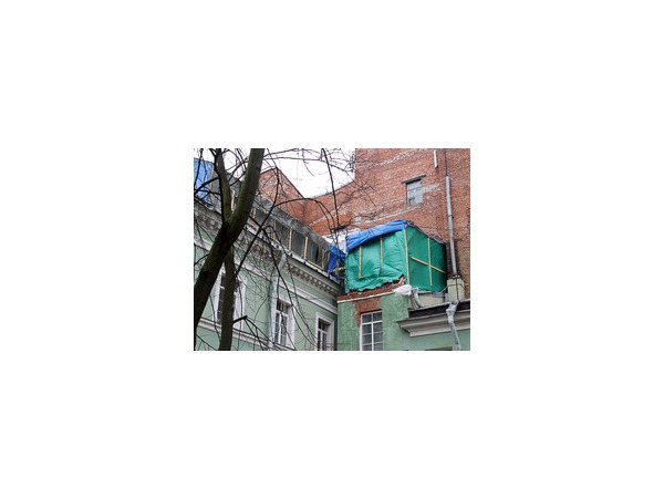 Порча памятников стала уголовной