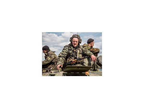 Войсковая антитеррористическая операция на востоке Украины. День второй. Фоторепортаж