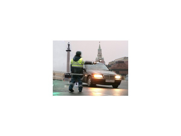 КС отделил Петербург и Москву от России
