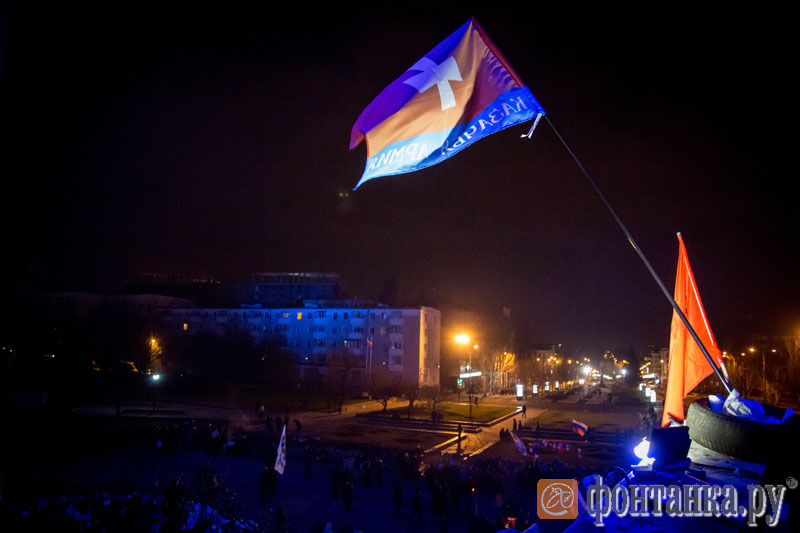Ситуация в Луганске на 10 апреля 2014 года - по примеру Харькова и Донецка, в этом городе в ближайшее время будет провозглашена Народная республика со всеми вытекающими последствиями (Иллюстрация 3 из 3) (Фото: Петр Шеломовский)