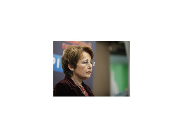 Надежды Дмитриевой на помощь «ЕдРа» разбились о Неверова