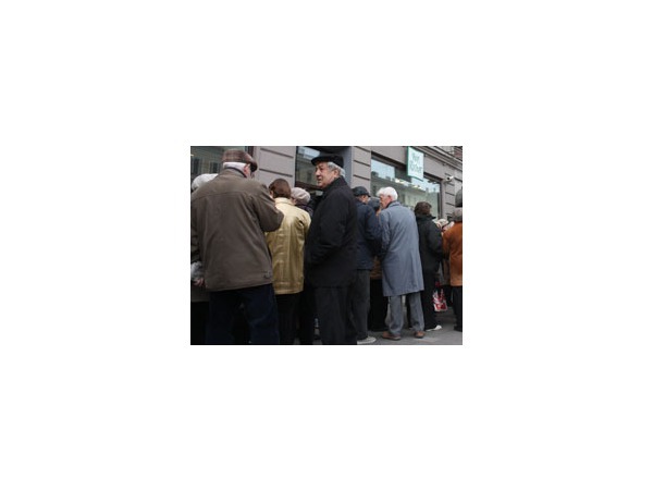 Путь к власти перегородили очередями
