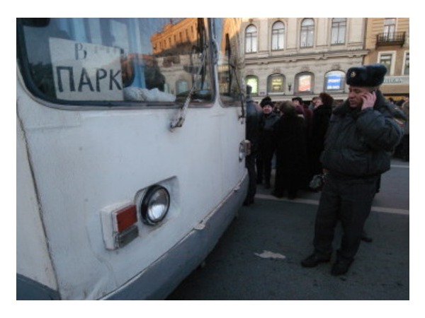На Кронштадтской площади сгорел троллейбус