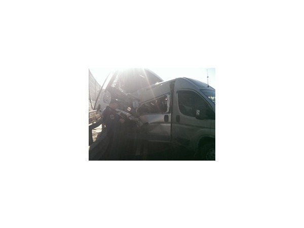 У парка Авиаторов в Петербурге произошла авария с туристическим автобусом