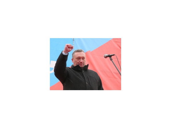Тюльпанов привел ЗакС в движение