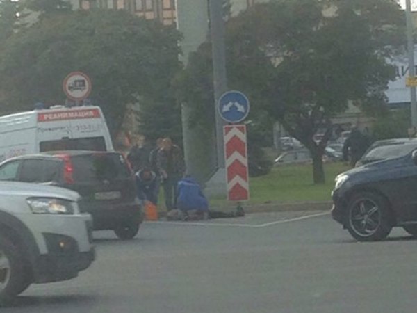 На севере Петербурга взрыв. Есть пострадавшая