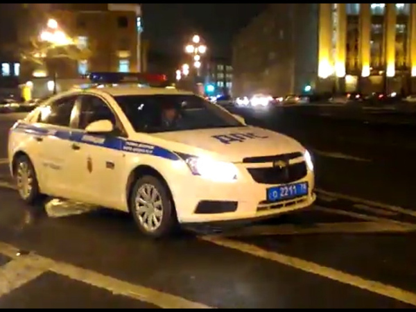 Участники «Улитки» приехали к Смольному