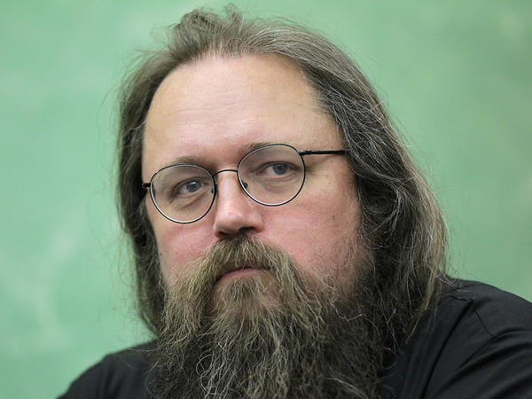 Андрей Кураев: "Скоро мы будем дарить друг другу "Дракона" Шварца"