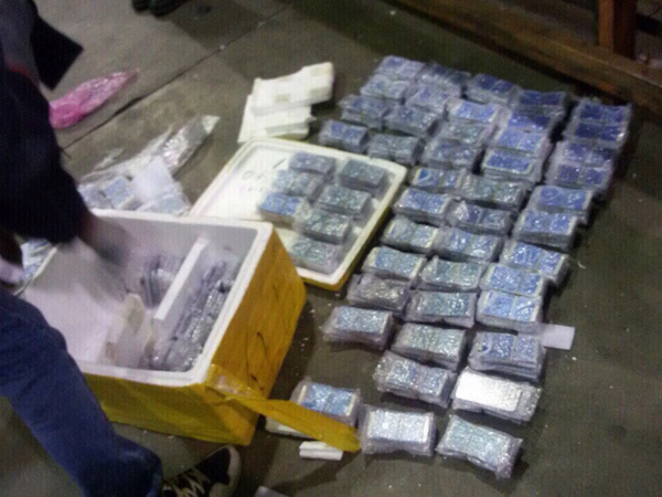 В Пулково ФСБ задержала 50 тысяч китайских смартфонов