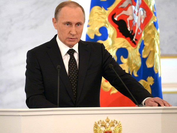«Он читает послание десятилетней давности»