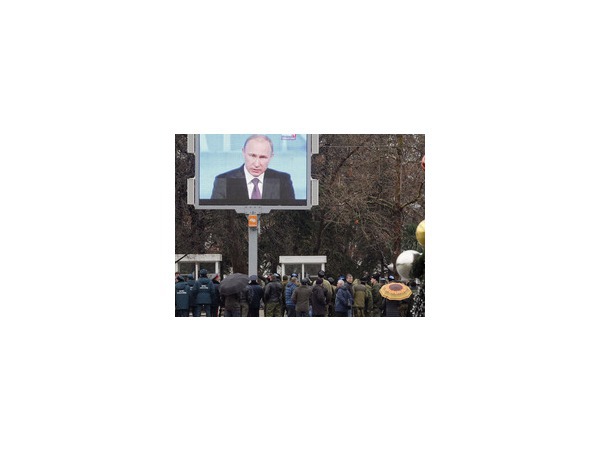 "Первый канал" увидел в Немцове честного политика