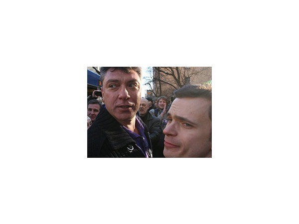 Илья Яшин: "Три триллиона на войну"