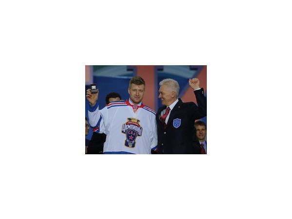 Защитнику СКА Антону Белову забыли вручить чемпионский перстень