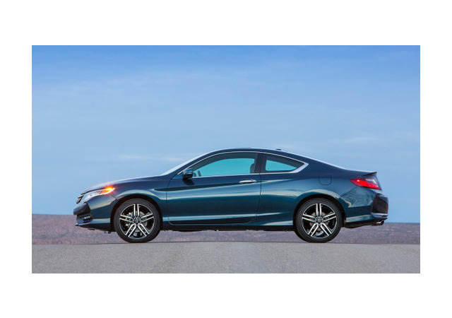 Honda представила обновленное купе Accord