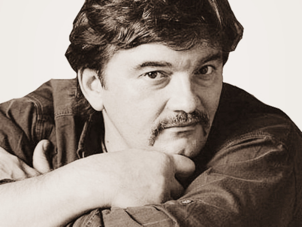 Андрей Константинов : «Орденами мы пытаемся похоронить все возможности неудобных вопросов»