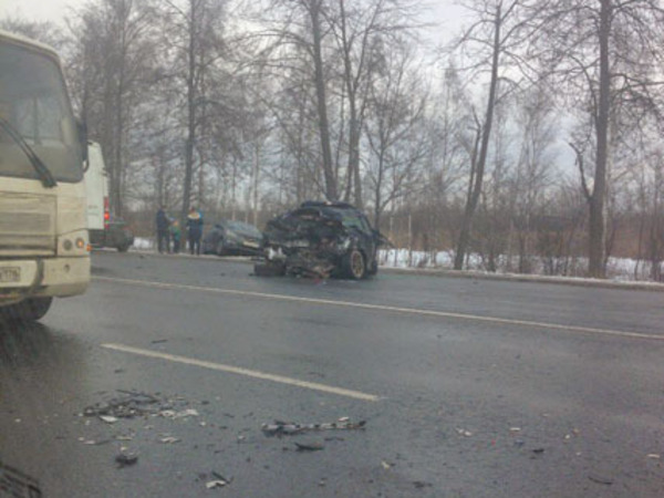 На Московском шоссе пробка из-за тяжёлого ДТП