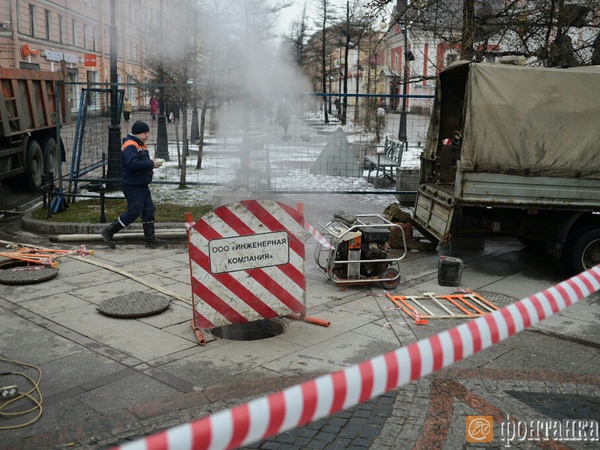 На Васильевском острове 670 зданий попали в зону прорыва теплосети