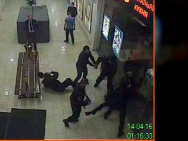 В ресторане в «Родео Драйв» с полицией задержали клиентов, не заплативших по счету 15 тысяч