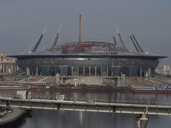 Пусть хоть «Спартаком» назовут, лишь бы стадион достроили