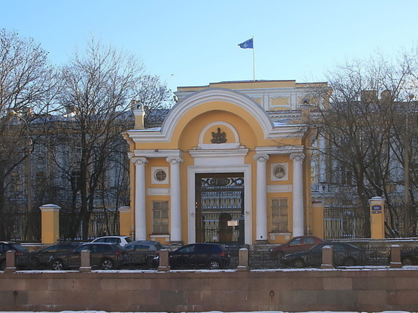 Демократия уходит из Герцена