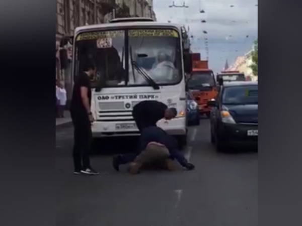 На Невском произошла драка из-за ДТП