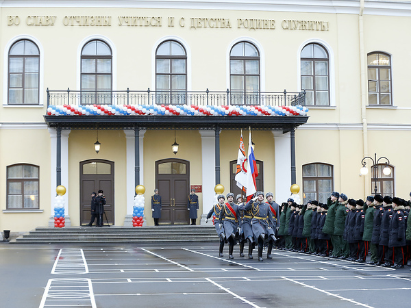 Крыша суворовцев отъехала в Лондон