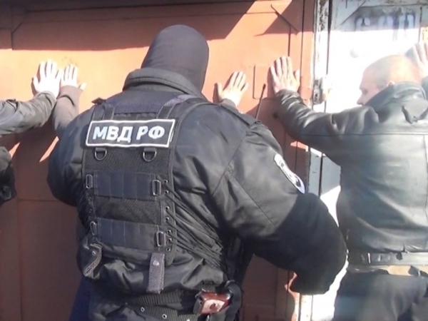 В гаражах в Купчино накрыли производство наркотиков