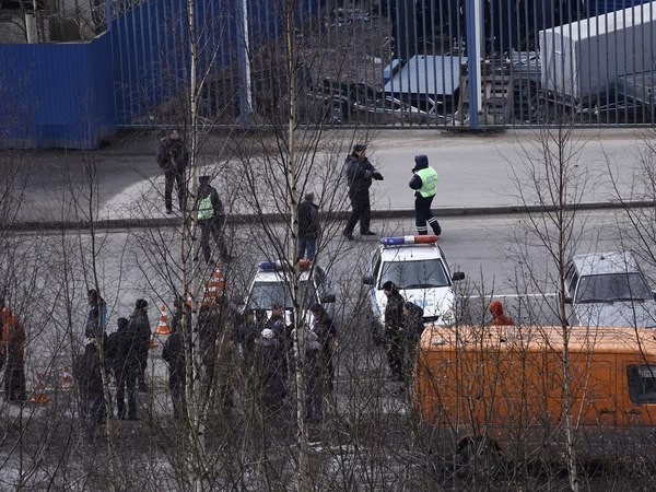 На Полюстровском искали бомбу в магазине автозапчастей