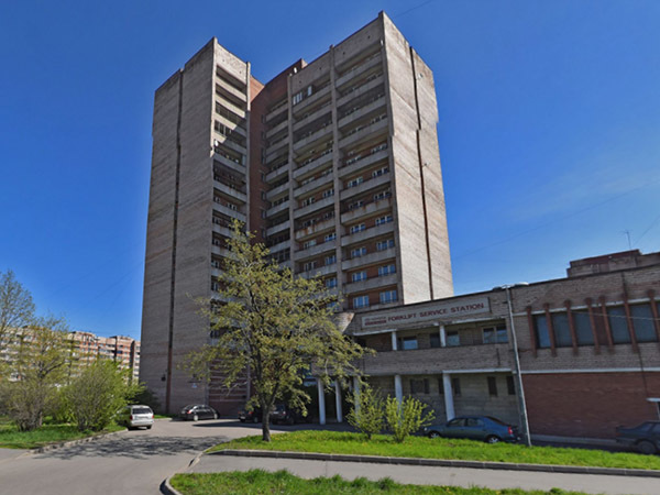 «Нас продали в нагрузку»