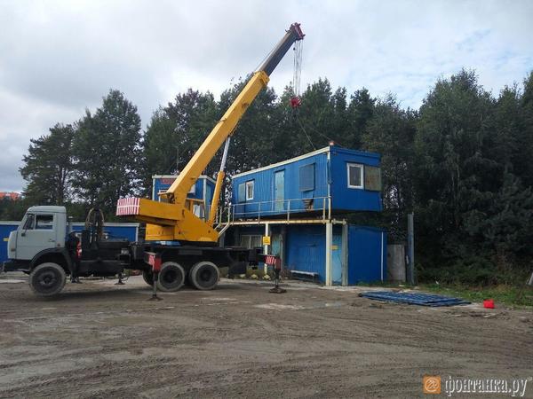 В Коломягах сносят бетонный завод
