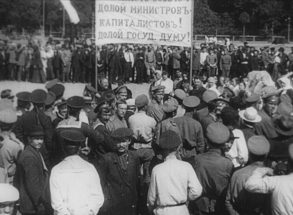 кадр из фильма Дзиги Вертова «Годовщина Революции» (Фото: из собрания Российского государственного архива кинофотодокументов (РГАКФД))