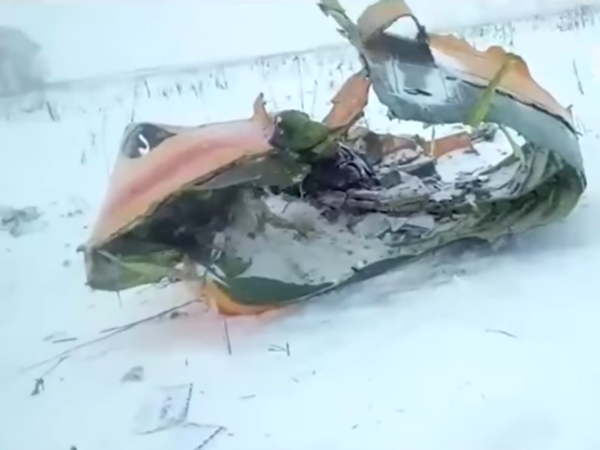Появилось видео с места падения самолета, объясняющее «почтовую» версию