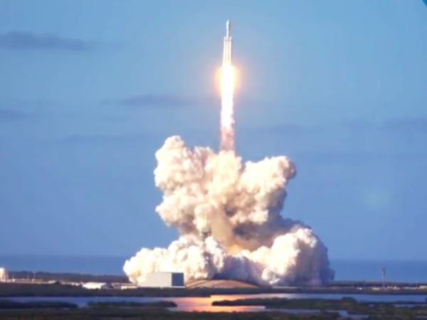 Falcon Heavy Маска полетела к Марсу