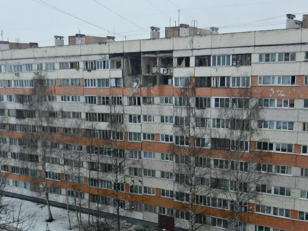 Очевидцы: На Народного Ополчения произошло обрушение в жилом доме