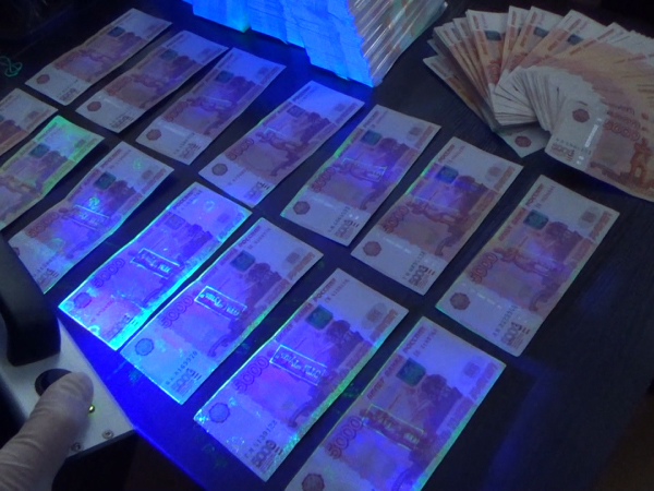 Антикризисный управляющий задержан в Петербурге при получении 22 млн рублей