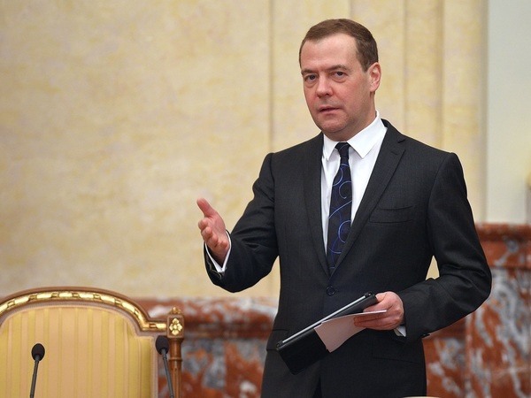 Дмитрий Медведев пересадил своих подчиненных в новом порядке