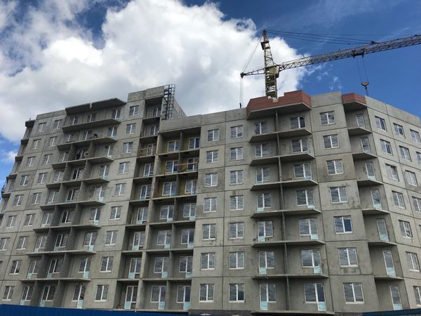 В девятом корпусе ЖК «Тридевяткино царство» две секции подведены под крышу