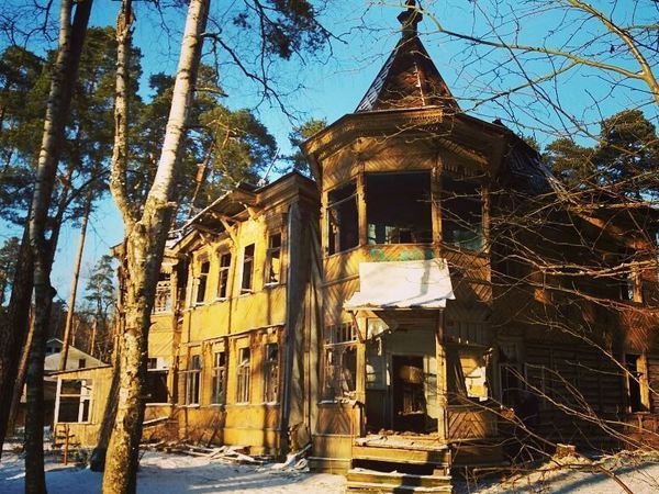 Что самому негоже. Какие памятники Петербург готов отдать за рубль