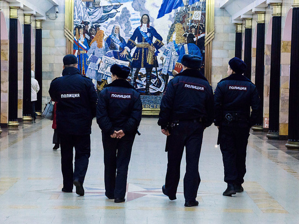 Если завтра война. Петербургский метрополитен привел ФСБ к компании «Калашникова»