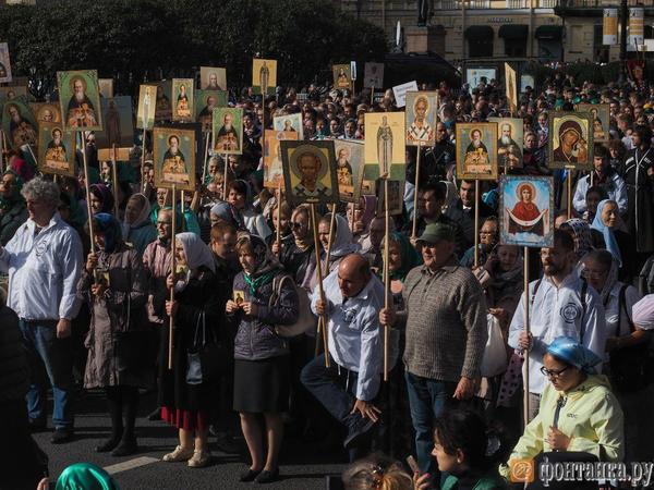 Без царя, но с Невским - к великому православному городу планеты Земля